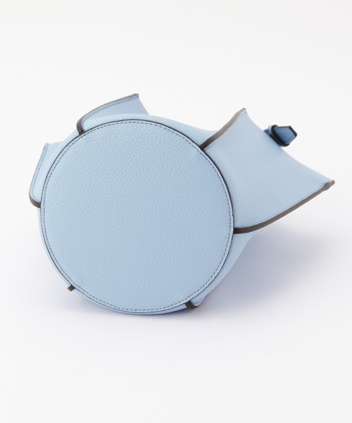 ROPE'（ロペ）の「【ポーチ付き】2WAYパネルプリーツミドルバッグ（ハンドバッグ・レディース・ホワイト/キャメル/サックスブルー/ダークブラウン/モスグリーン/ブラック/オフホワイト・FREE）」の9枚目の写真