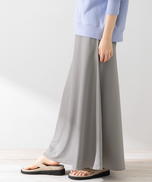 URBAN RESEARCH Sonny Label（アーバンリサーチサニーレーベル）の「バイアスマーメイドサテンスカート（スカート・レディース・グリーン/グレー/ブラック・FREE）」の2枚目の写真