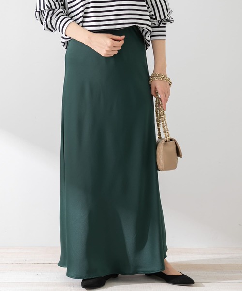 URBAN RESEARCH Sonny Label（アーバンリサーチサニーレーベル）の「バイアスマーメイドサテンスカート（スカート・レディース・グリーン/グレー/ブラック・FREE）」の3枚目の写真