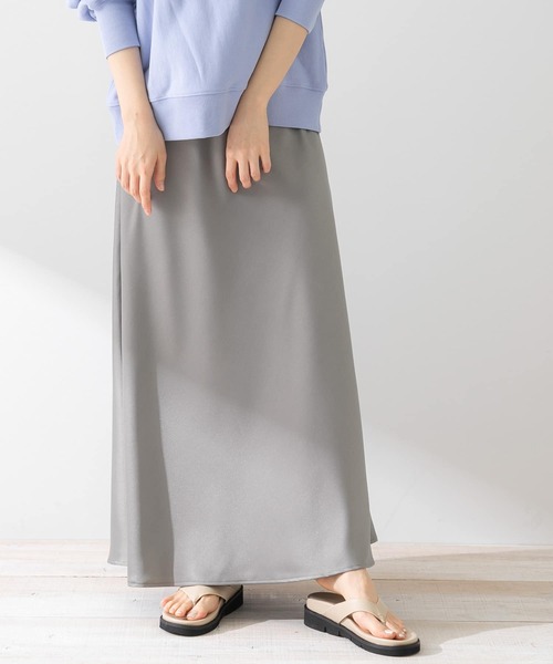 URBAN RESEARCH Sonny Label（アーバンリサーチサニーレーベル）の「バイアスマーメイドサテンスカート（スカート・レディース・グリーン/グレー/ブラック・FREE）」の4枚目の写真