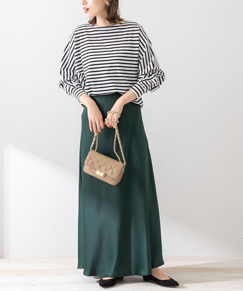 URBAN RESEARCH Sonny Label（アーバンリサーチサニーレーベル）の「バイアスマーメイドサテンスカート（スカート・レディース・グリーン/グレー/ブラック・FREE）」の19枚目の写真