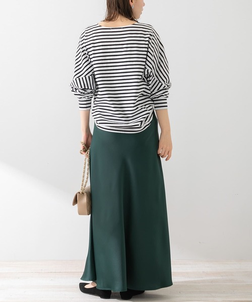 URBAN RESEARCH Sonny Label（アーバンリサーチサニーレーベル）の「バイアスマーメイドサテンスカート（スカート・レディース・グリーン/グレー/ブラック・FREE）」の21枚目の写真