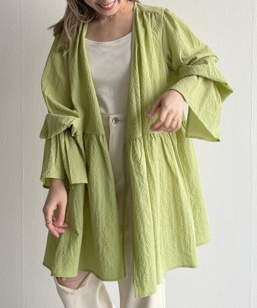 w closet(ダブルクローゼット)の「スリットキャンディースリーブチュニックはおり(シャツ/ブラウス・レディース・キナリ/ブルー/グリーン・FREE)」の1枚目の写真