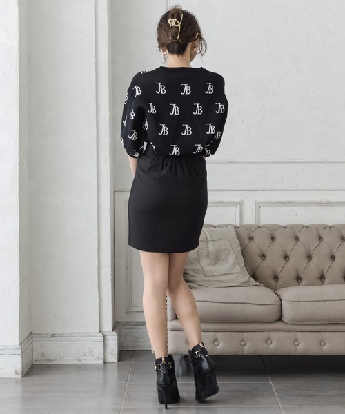 Julia Boutique(ジュリアブティック)の「JBロゴ柄五分袖ニットトップス/22151(ニット/セーター・レディース・ブラック/ホワイト/ベージュ/ピンク・ONE)」の12枚目の写真