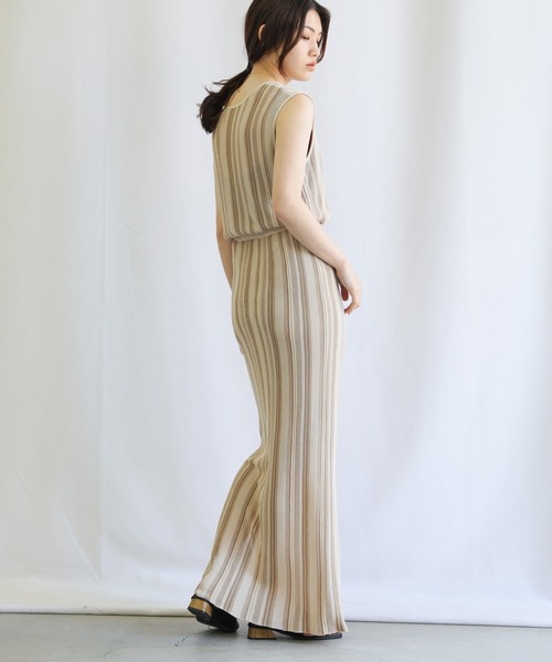 select MOCA（セレクトモカ）の「クルーネックマルチストライプサマーニットタンクトップ（タンクトップ・レディース・ブラック/グリーン/ライトベージュ・FREE）」の17枚目の写真