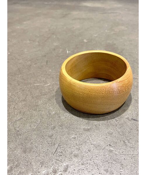 Ungrid（アングリッド）の「ウッドワイドバングル（ブレスレット・レディース・ブラウン/キャメル・FREE）」の7枚目の写真