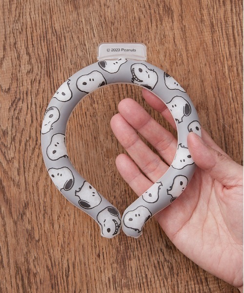 BIRTHDAY BAR（バースデイバー）の「SNOOPY アイスループ フェイス スヌーピー（アウトドアグッズ・レディース・ホワイト/イエロー/ブルー/グレー/ベージュ・MEDIUM/SMALL）」の7枚目の写真