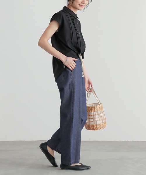 n'OrLABEL(ノアールレーベル)の「『ストレートワイドデニムパンツ』(デニムパンツ・レディース・インディゴブルー/ブルー・1/2)」の17枚目の写真