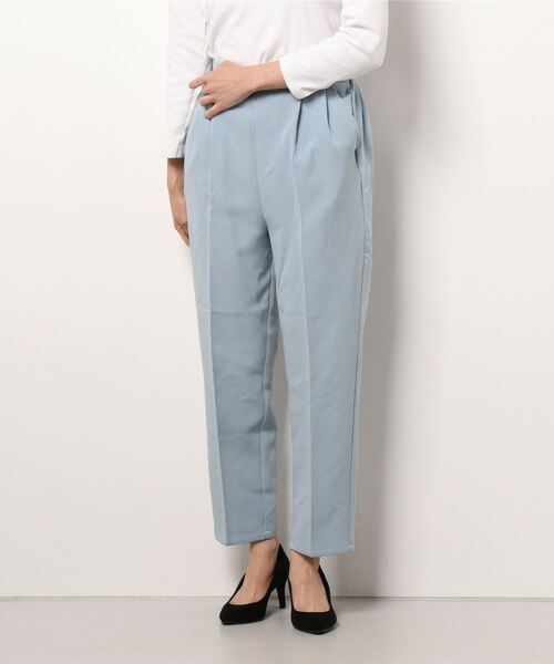 Samansa Mos2 blue（サマンサモスモスブルー）の「【接触冷感】マルチスタイルテーパードパンツ（その他パンツ・レディース・イエロー/グリーン/サックスブルー/ブラック/ブルー/ベージュ/ライトベージュ・SMALL/MEDIUM/LARGE）」の6枚目の写真