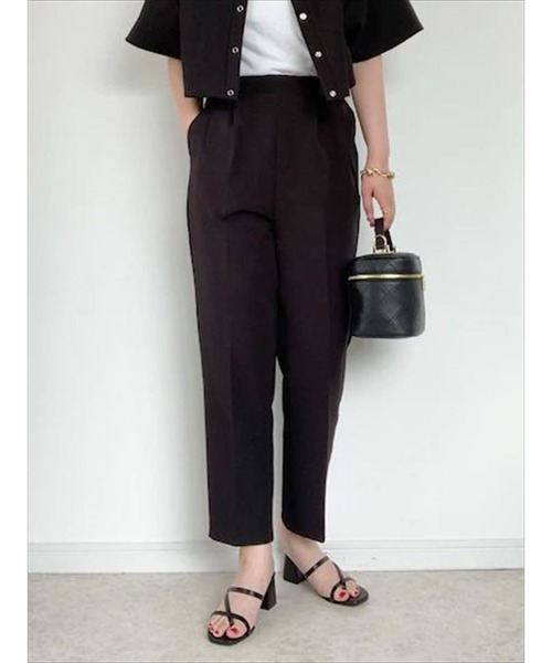 Samansa Mos2 blue（サマンサモスモスブルー）の「【接触冷感】マルチスタイルテーパードパンツ（その他パンツ・レディース・イエロー/グリーン/サックスブルー/ブラック/ブルー/ベージュ/ライトベージュ・SMALL/MEDIUM/LARGE）」の2枚目の写真