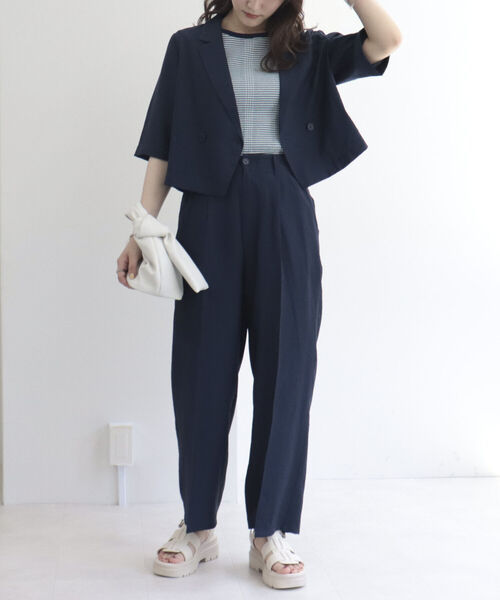 fredy emue（フレディエミュ）の「シワ加工 クロップド丈　ショートジャケット（テーラードジャケット・レディース・ネイビー/ミント・38）」の5枚目の写真