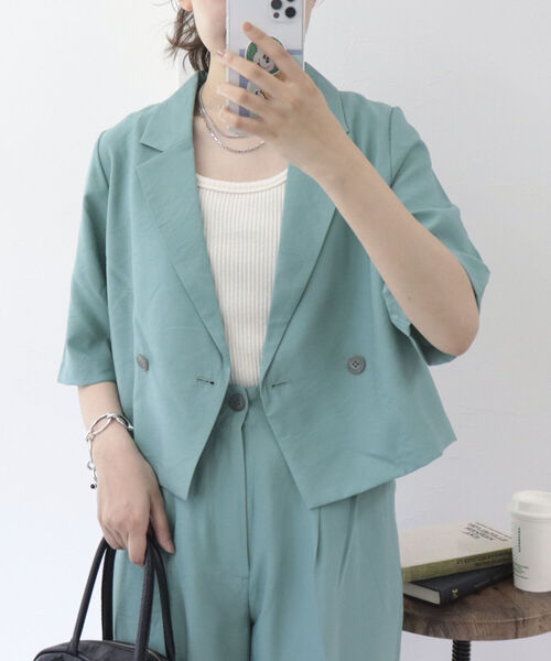 fredy emue（フレディエミュ）の「シワ加工 クロップド丈　ショートジャケット（テーラードジャケット・レディース・ネイビー/ミント・38）」の16枚目の写真