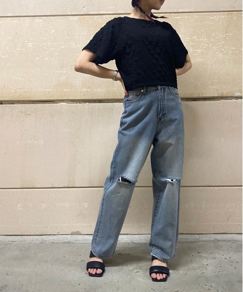 one way(ワンウェイ)の「エンボスクロップドトップス(Tシャツ/カットソー・レディース・ホワイト/ブラック/ライトピンク・FREE)」の22枚目の写真
