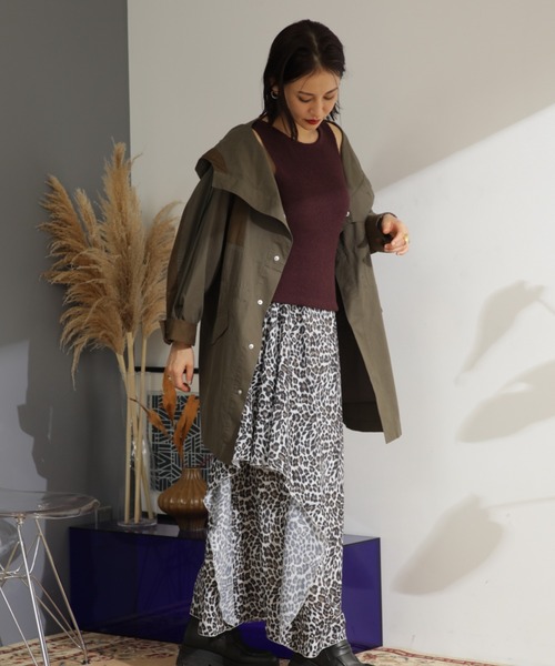 ROSE BUD（ローズバッド）の「オーバーサイズマウンテンパーカ（マウンテンパーカー・レディース・カーキ/ホワイト・ONE SIZE/FREE）」の4枚目の写真