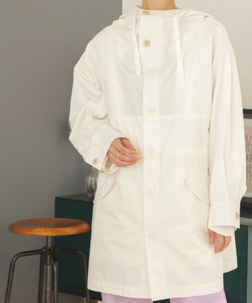 ROSE BUD（ローズバッド）の「オーバーサイズマウンテンパーカ（マウンテンパーカー・レディース・カーキ/ホワイト・ONE SIZE/FREE）」の10枚目の写真