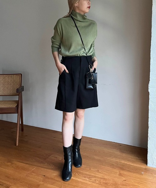 CAPRICIEUX LE'MAGE（カプリシューレマージュ）の「サイドベルトショートパンツ（その他パンツ・レディース・ブラック/ホワイト系その他・38/36）」の22枚目の写真