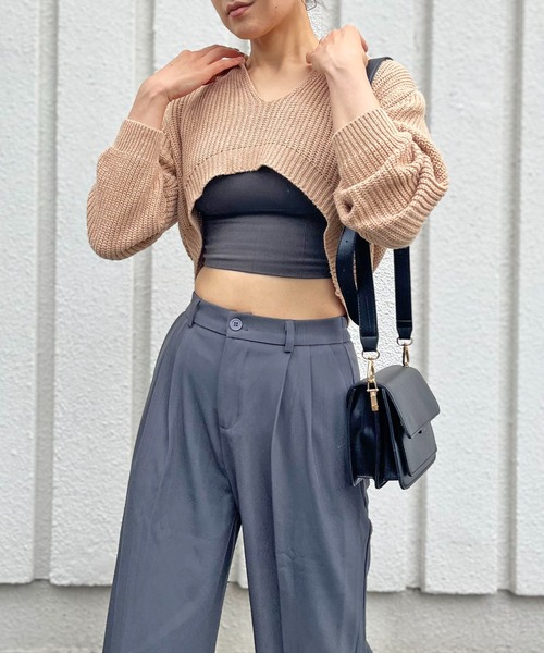 Jewelobe(ジュエローブ)の「ポロカラーUネック変形ショートプルオーバー(ニット/セーター・レディース・アイボリー/ベージュ/ブラウン・FREE)」の1枚目の写真
