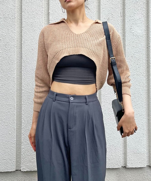 Jewelobe(ジュエローブ)の「ポロカラーUネック変形ショートプルオーバー(ニット/セーター・レディース・アイボリー/ベージュ/ブラウン・FREE)」の4枚目の写真