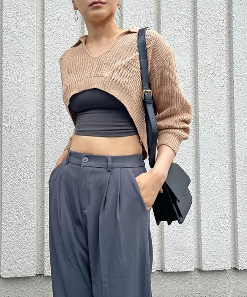 Jewelobe(ジュエローブ)の「ポロカラーUネック変形ショートプルオーバー(ニット/セーター・レディース・アイボリー/ベージュ/ブラウン・FREE)」の9枚目の写真