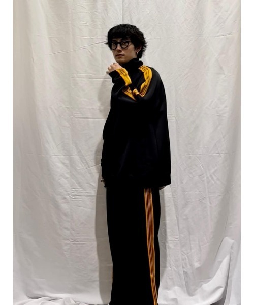 Right-on（ライトオン）の「【Refurbish】トラックジャケット（ジャージ・メンズ・ブラック/パープル/ネイビー・M/L/XL）」の16枚目の写真