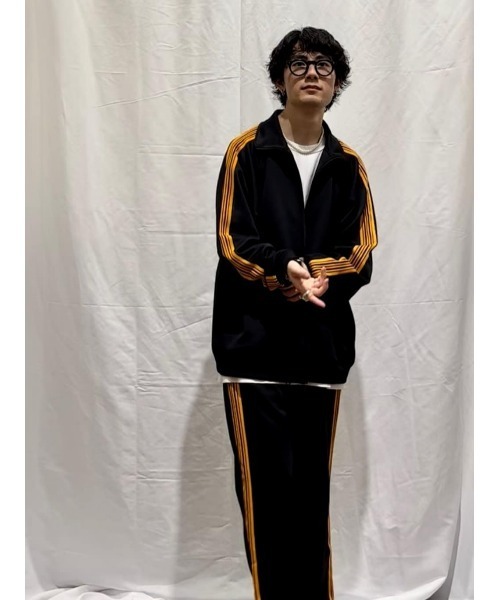 Right-on（ライトオン）の「【Refurbish】トラックジャケット（ジャージ・メンズ・ブラック/パープル/ネイビー・M/L/XL）」の17枚目の写真