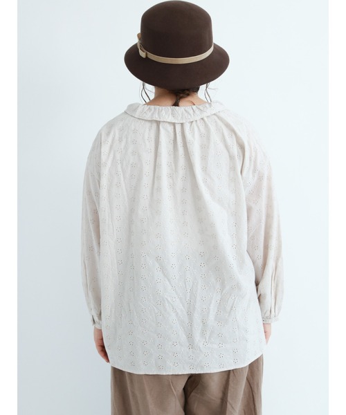 Samansa Mos2(サマンサ モスモス)の「オーバーレースフリル襟ブラウス(シャツ/ブラウス・レディース・ブラウン/キナリ/チャコール・フリ-)」の15枚目の写真