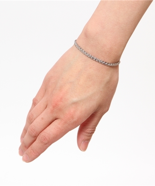 ELFORBR（エルフォーブル）の「ナローチェーンブレス（ブレスレット・レディース・シルバー・FREE）」の2枚目の写真