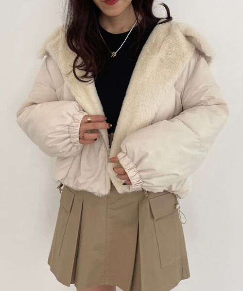 MAJESTIC LEGON（マジェスティックレゴン）の「エコファーカラーファイバーダウン（ダウンジャケット/コート・レディース・ベージュ/アイボリー・SMALL/MEDIUM）」の22枚目の写真