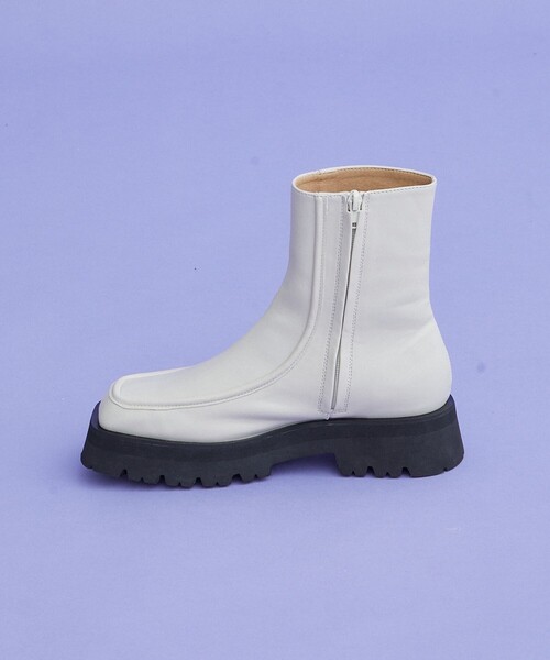 INella（イネラ）の「【INella/イネラ】スクエアトゥパイピングブーツ（ブーツ・レディース・ブラック/アイボリー・1/2）」の15枚目の写真