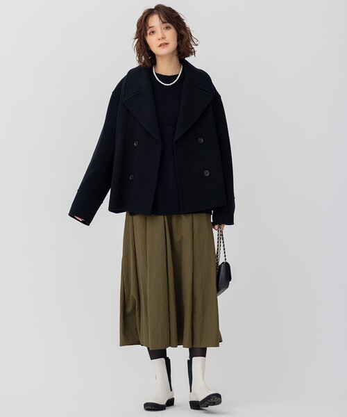 23区（ニジュウサンク）の「ヘリンボーン ショート ピーコート（ピーコート・レディース・ネイビー系/黄土色系・32）」の5枚目の写真