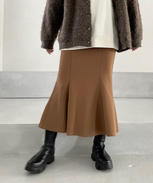 LOWRYS FARM（ローリーズファーム）の「スタイルＵＰカットマーメイドスカート　180974（スカート・レディース・ブラック/ブラウン/アイボリー・SMALL/MEDIUM/LARGE）」の20枚目の写真