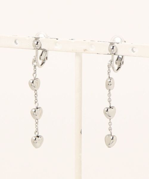 ehka sopo（エヘカソポ）の「ハートモチーフイヤリング（イヤリング・レディース・シルバー/ゴールド・ﾌﾘ-）」の2枚目の写真