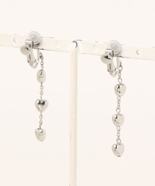 ehka sopo（エヘカソポ）の「ハートモチーフイヤリング（イヤリング・レディース・シルバー/ゴールド・ﾌﾘ-）」の3枚目の写真