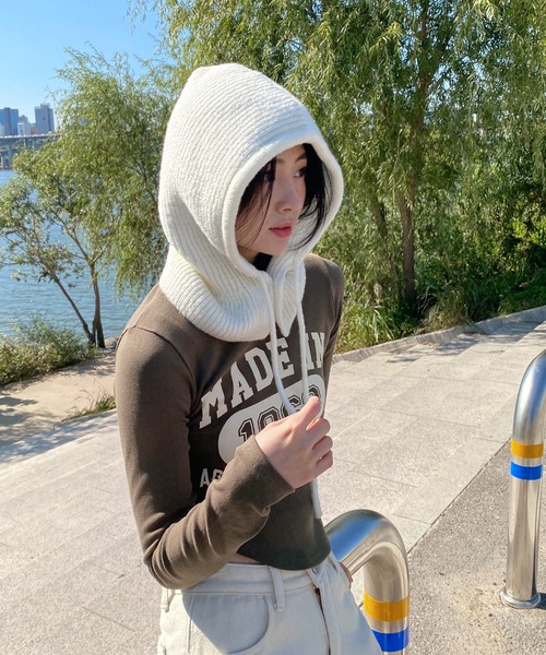 by muni:r（バイ ムニール）の「フードストリングバラクラバ（キャップ・レディース・ブラック/アイボリー/チャコール/ベージュ・ONE SIZE）」の19枚目の写真