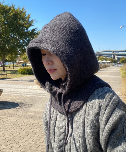 by muni:r（バイ ムニール）の「フードストリングバラクラバ（キャップ・レディース・ブラック/アイボリー/チャコール/ベージュ・ONE SIZE）」の10枚目の写真