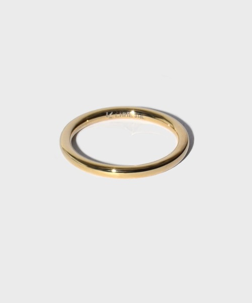 LHME（エルエイチエムイー）の「LHME スリムプレーンリング/サージカルステンレス316L（金属アレルギー対応）（リング・レディース・シルバー/イエローゴールド・9号/11号/13号/15号）」の2枚目の写真