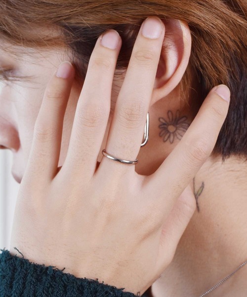 LHME（エルエイチエムイー）の「LHME スリムプレーンリング/サージカルステンレス316L（金属アレルギー対応）（リング・レディース・シルバー/イエローゴールド・9号/11号/13号/15号）」の15枚目の写真