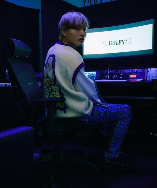 GALFY(ガルフィー)の「GALFY/ガルフィー わんわん落書きチョッキ(ベスト・メンズ・ホワイト/ブラック/パープル・L/XL)」の18枚目の写真