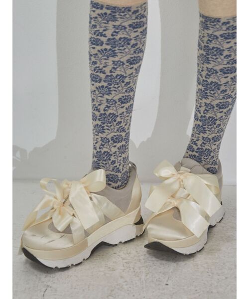 merry jenny（メリージェニー）の「リボンスニーカー（スニーカー・レディース・ブラック/アイボリー・MEDIUM/LARGE/SMALL）」の5枚目の写真