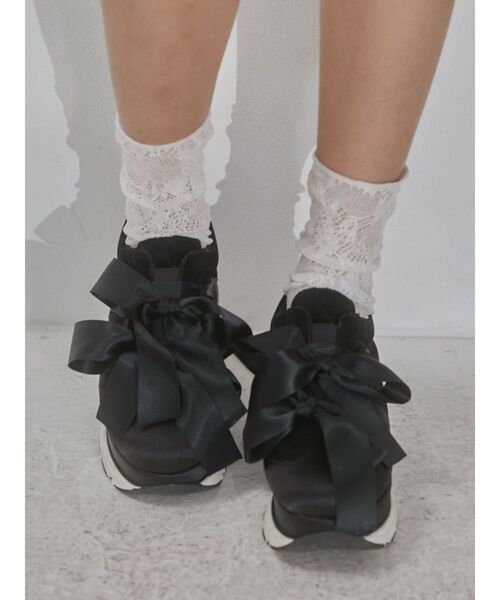 merry jenny（メリージェニー）の「リボンスニーカー（スニーカー・レディース・ブラック/アイボリー・MEDIUM/LARGE/SMALL）」の7枚目の写真