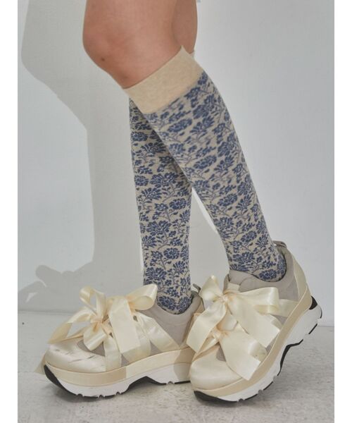 merry jenny（メリージェニー）の「リボンスニーカー（スニーカー・レディース・ブラック/アイボリー・MEDIUM/LARGE/SMALL）」の13枚目の写真