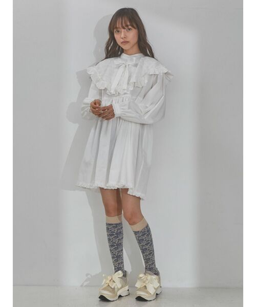 merry jenny（メリージェニー）の「リボンスニーカー（スニーカー・レディース・ブラック/アイボリー・MEDIUM/LARGE/SMALL）」の14枚目の写真