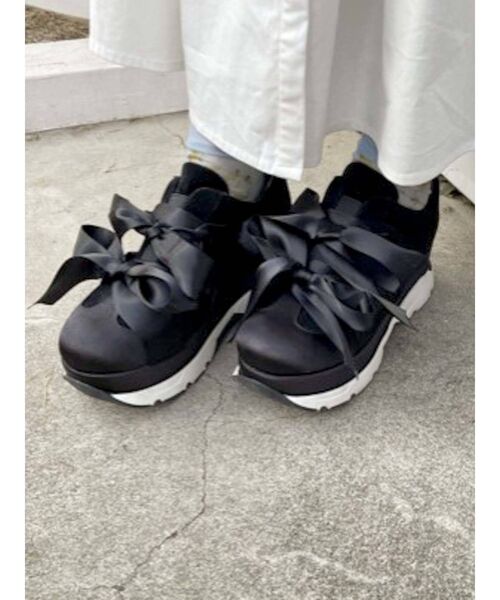 merry jenny（メリージェニー）の「リボンスニーカー（スニーカー・レディース・ブラック/アイボリー・MEDIUM/LARGE/SMALL）」の17枚目の写真