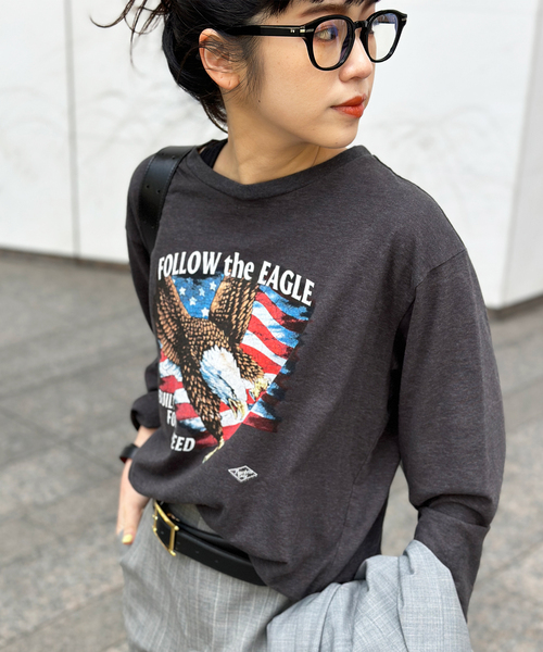 AP STUDIO（エーピーストゥディオ）の「FOLLOW the EAGLE Tシャツ（Tシャツ/カットソー・レディース・チャコールグレー・FREE）」の3枚目の写真