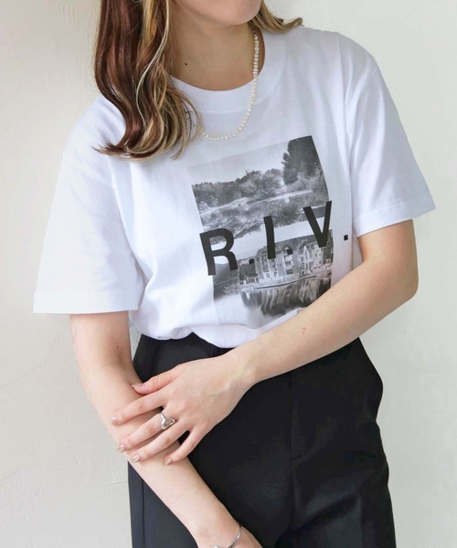 HER CLOSET（ハークローゼット）の「【shemoshelly】WEB限定モノクロフォトプリントロゴTシャツ（Tシャツ/カットソー・レディース・ホワイト/ホワイト系その他・S/M/L）」の11枚目の写真