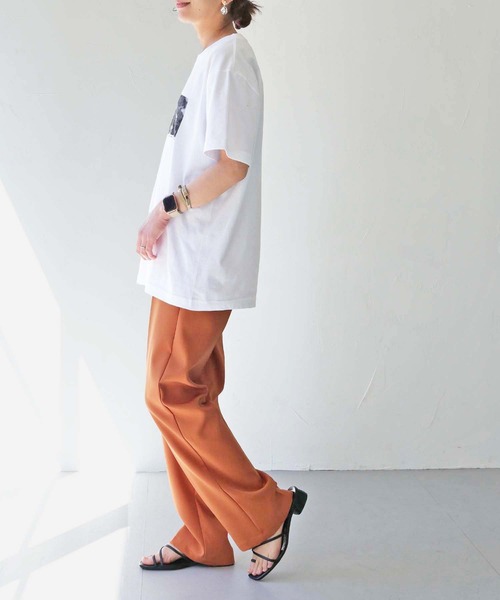 HER CLOSET（ハークローゼット）の「【shemoshelly】WEB限定モノクロフォトプリントロゴTシャツ（Tシャツ/カットソー・レディース・ホワイト/ホワイト系その他・S/M/L）」の14枚目の写真