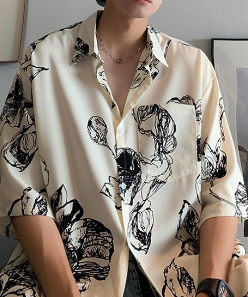 MGV(エムジーヴィー)の「フラワーデザインハーフスリーブシャツ(シャツ/ブラウス・メンズ・ホワイト/ブラック・LARGE/MEDIUM/X-LARGE)」の4枚目の写真