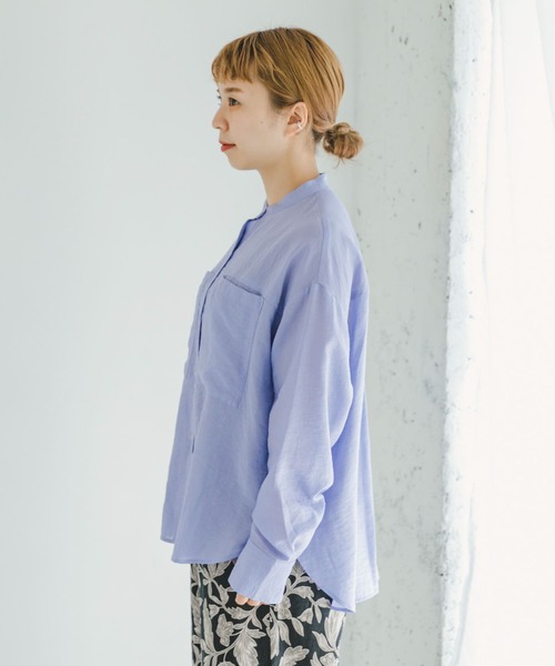 ITEMS URBANRESEARCH（アイテムズ アーバンリサーチ）の「シアーポケットシャツ（シャツ/ブラウス・レディース・ブラック/ホワイト/ブルー・FREE）」の16枚目の写真