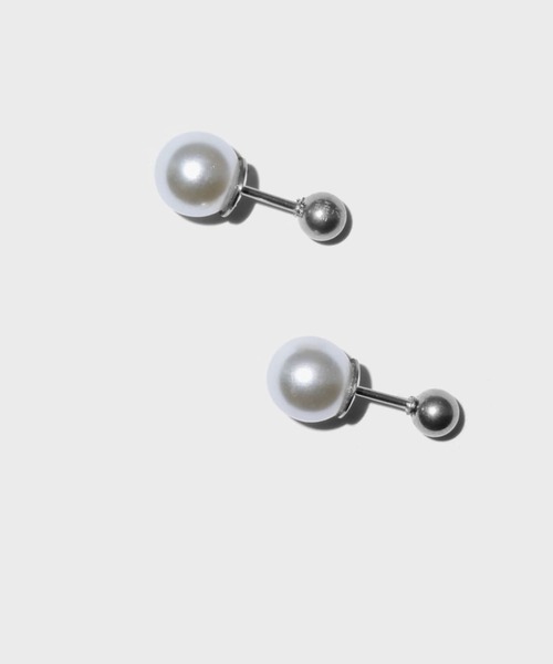 LHME（エルエイチエムイー）の「【WEB限定】”MELLOW”パールキャッチピアス/ボール/サージカルステンレス（金属アレルギー対応）【LHME / エルエイチエムイー】（ピアス（両耳用）・レディース・シルバー/ゴールド・ONE SIZE）」の2枚目の写真