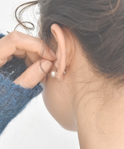 LHME（エルエイチエムイー）の「【WEB限定】”MELLOW”パールキャッチピアス/ボール/サージカルステンレス（金属アレルギー対応）【LHME / エルエイチエムイー】（ピアス（両耳用）・レディース・シルバー/ゴールド・ONE SIZE）」の14枚目の写真